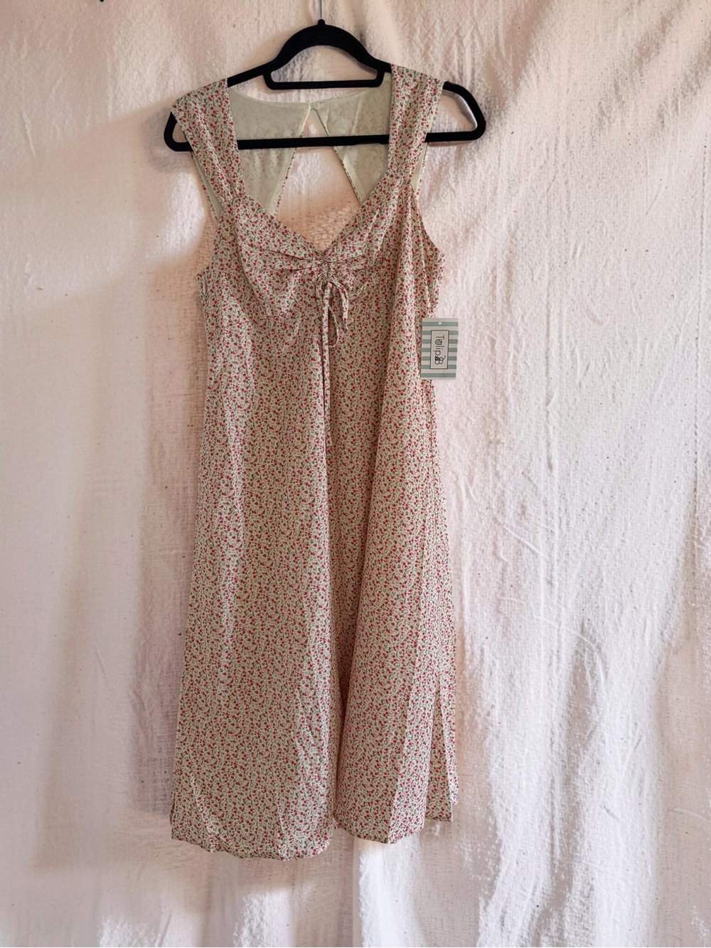 Sleeveless Pink Floral Midi Dress with Cutout Back - Picture 3 of 4